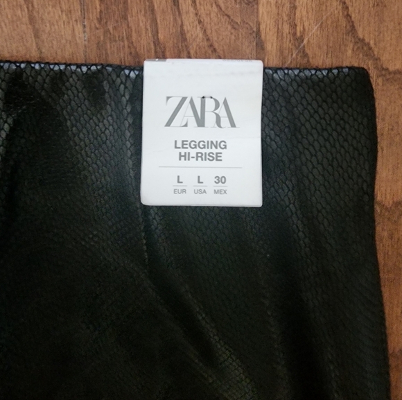 Zara Women’s Faux Leather Reptile Hi-Rise Black Size Large Legging NEW - Picture 6 of 6